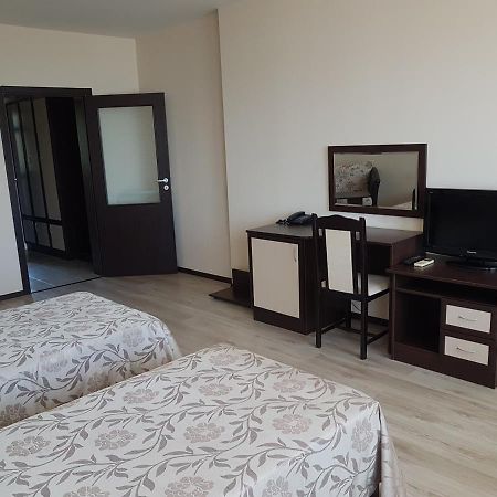 Family Hotel Venera Kavarna Extérieur photo