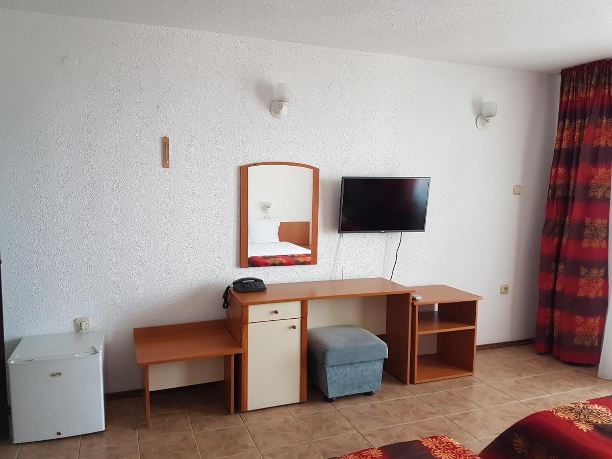 Family Hotel Venera Kavarna Extérieur photo